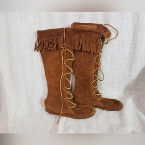 Minnetonka knee high lace-up brown leather moccasin boots, size 6